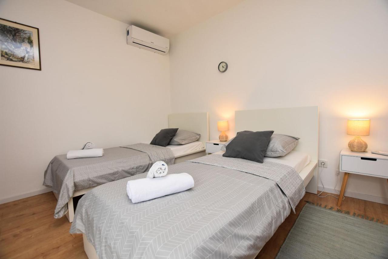Apartments Dragica Primošten Esterno foto